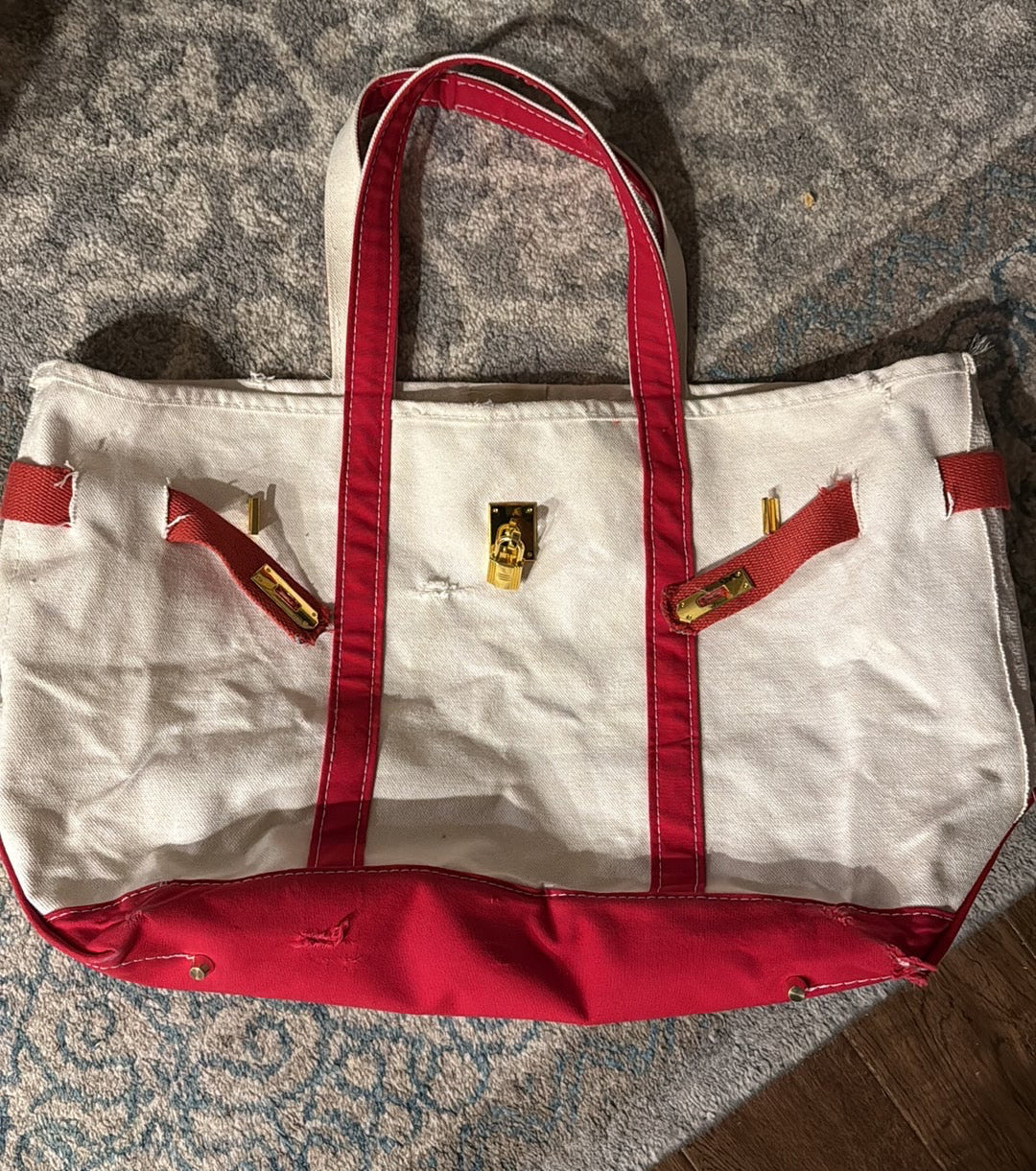 THE BOAT-YARD | VINTAGE RED