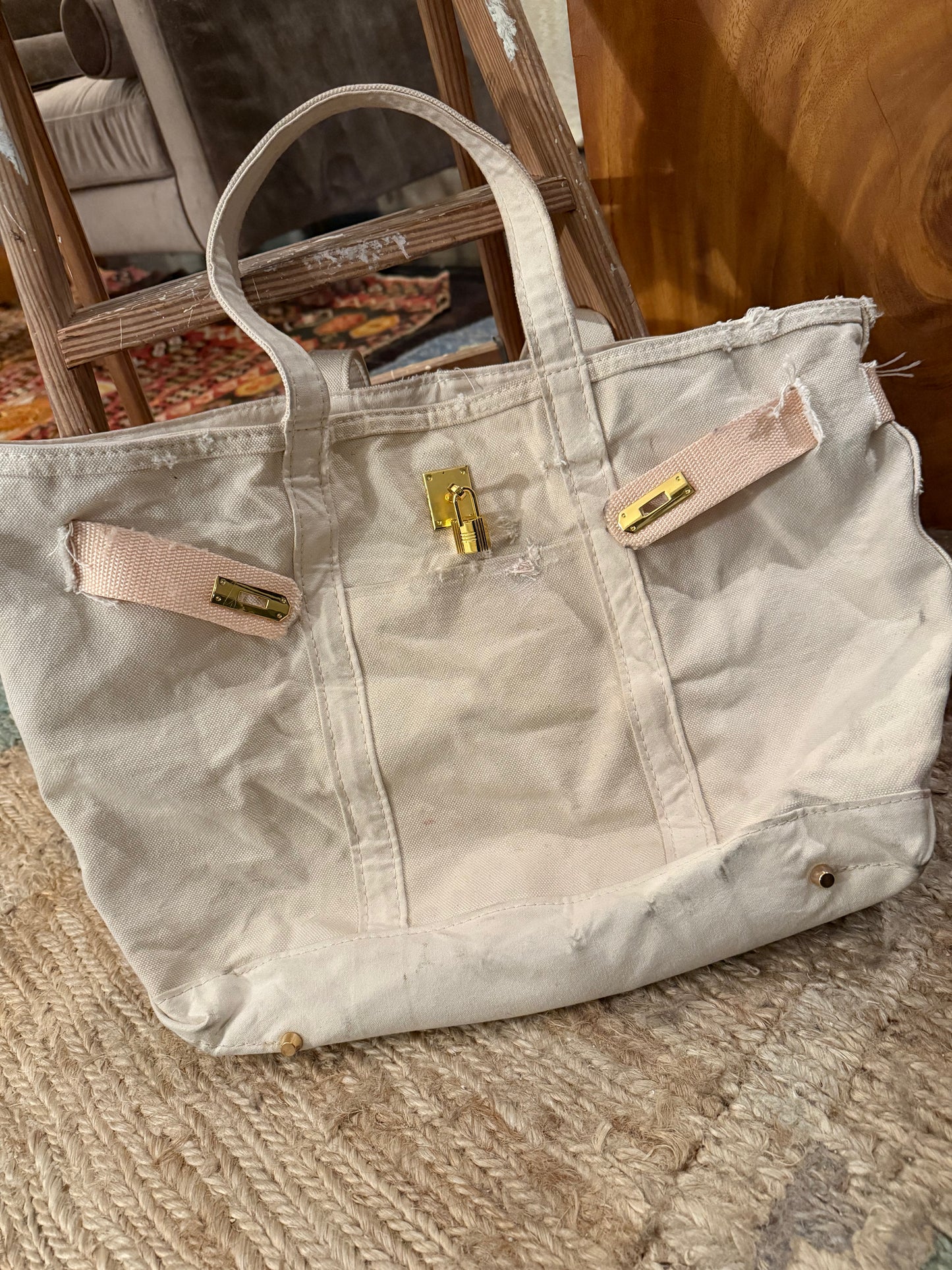 THE BOAT-YARD | THE DISTRESSED LINEMAN