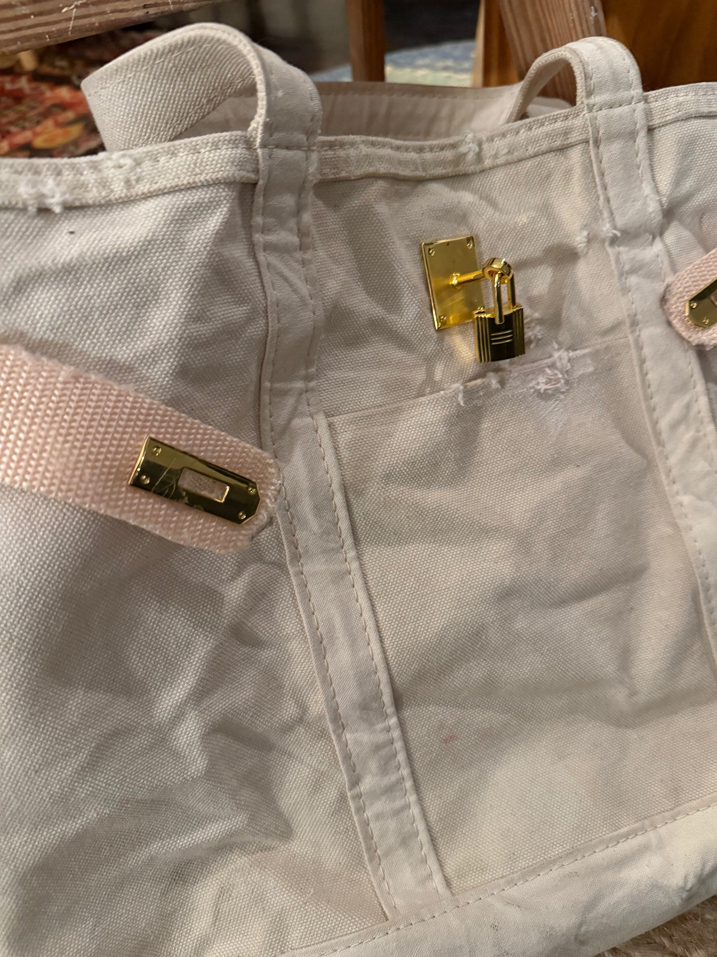 THE BOAT-YARD | THE DISTRESSED LINEMAN